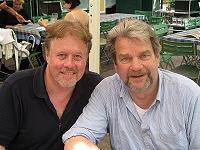 Edward Randall und Wolfgang Brendel in dem Stammrestaurant "Gsser"